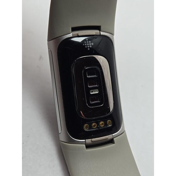 Fitbit Charge 5 Fitness Tracker GPS SpO2 Sleep Monitor Activity No Charger Watch - Picture 10 of 10
